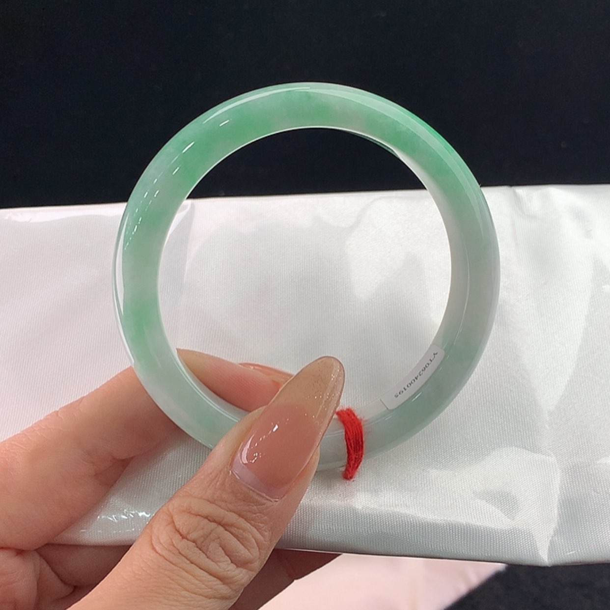 【闪购商品】未镶嵌手镯翡翠正56.7