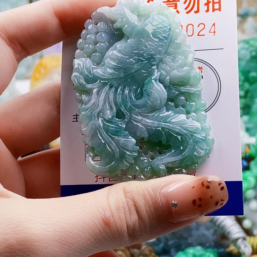 吊坠(不含链)未镶嵌翡翠