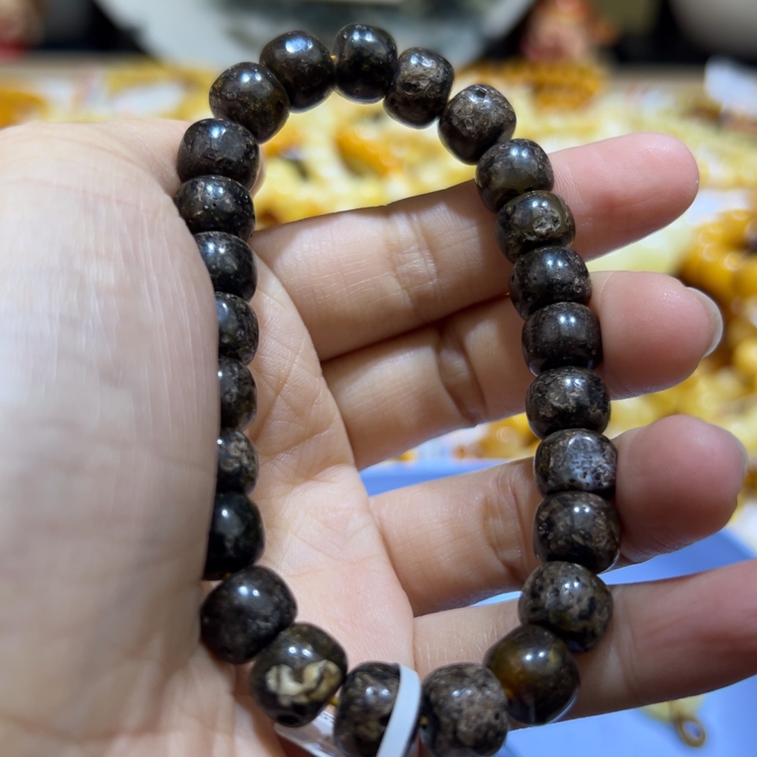 琥珀珠宝奇石未镶嵌