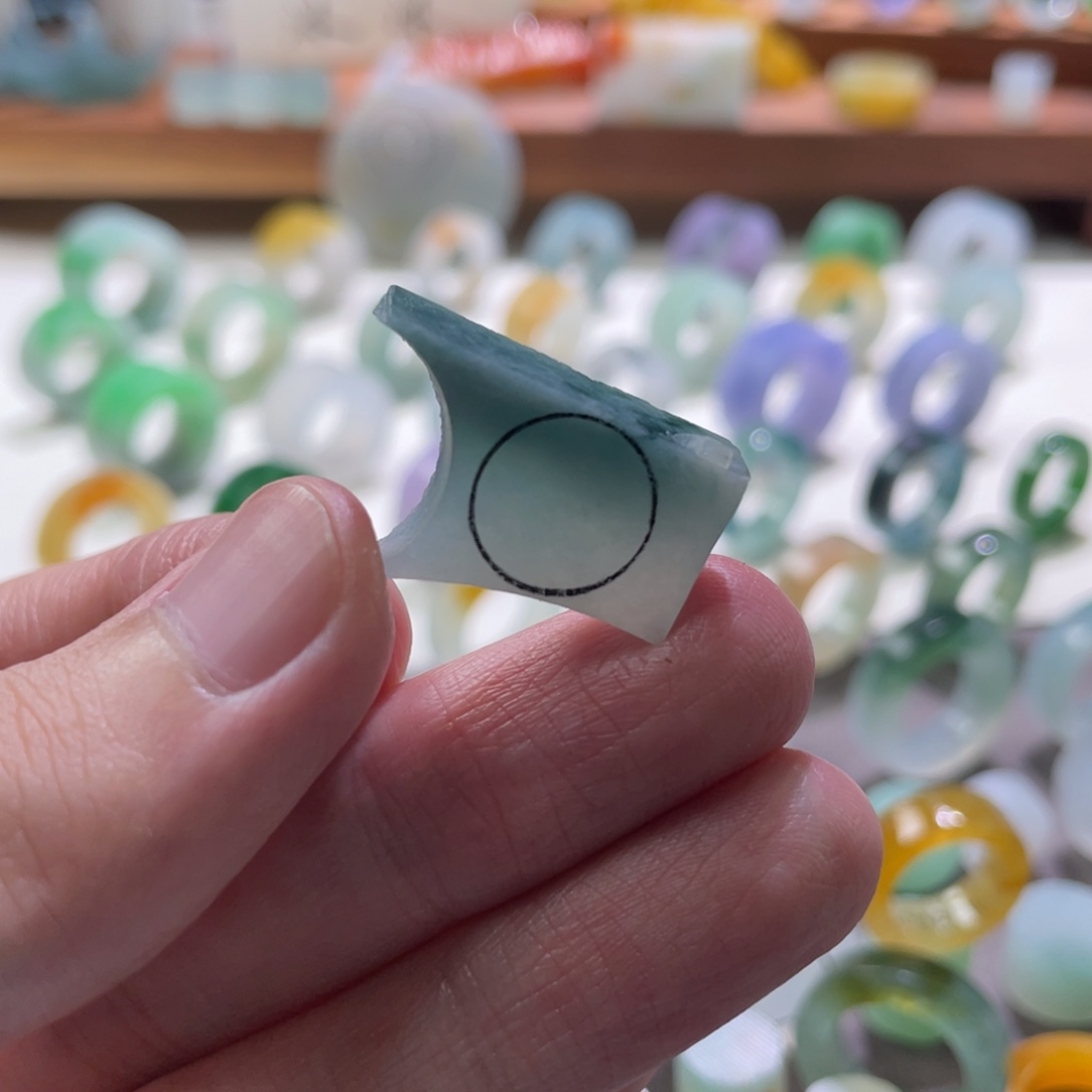 定制翡翠未镶嵌翡翠