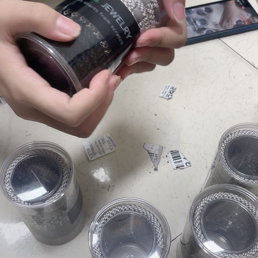 灰色发绳15个装一盒特别好用