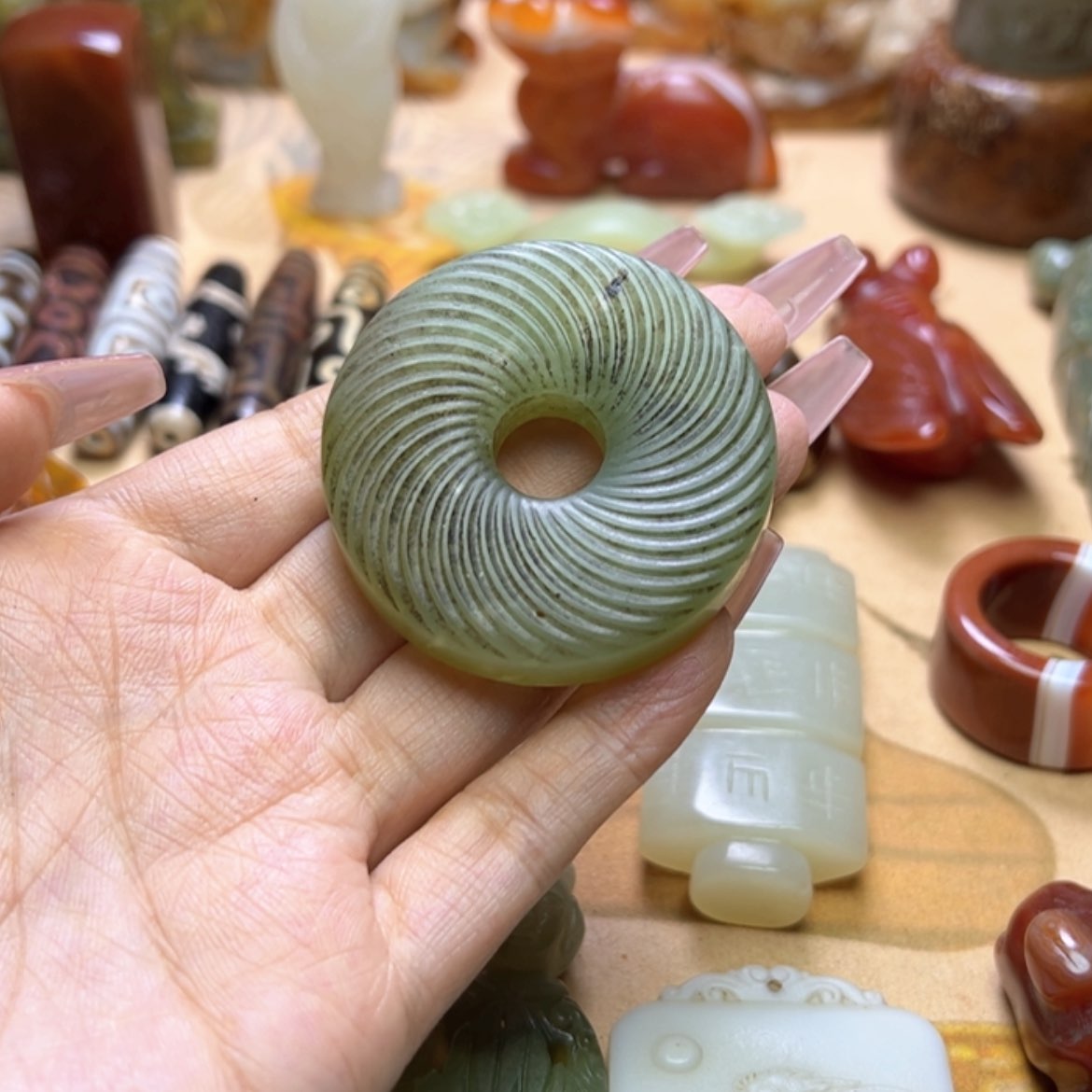 【闪购商品】蛇纹石玉颈饰未镶嵌