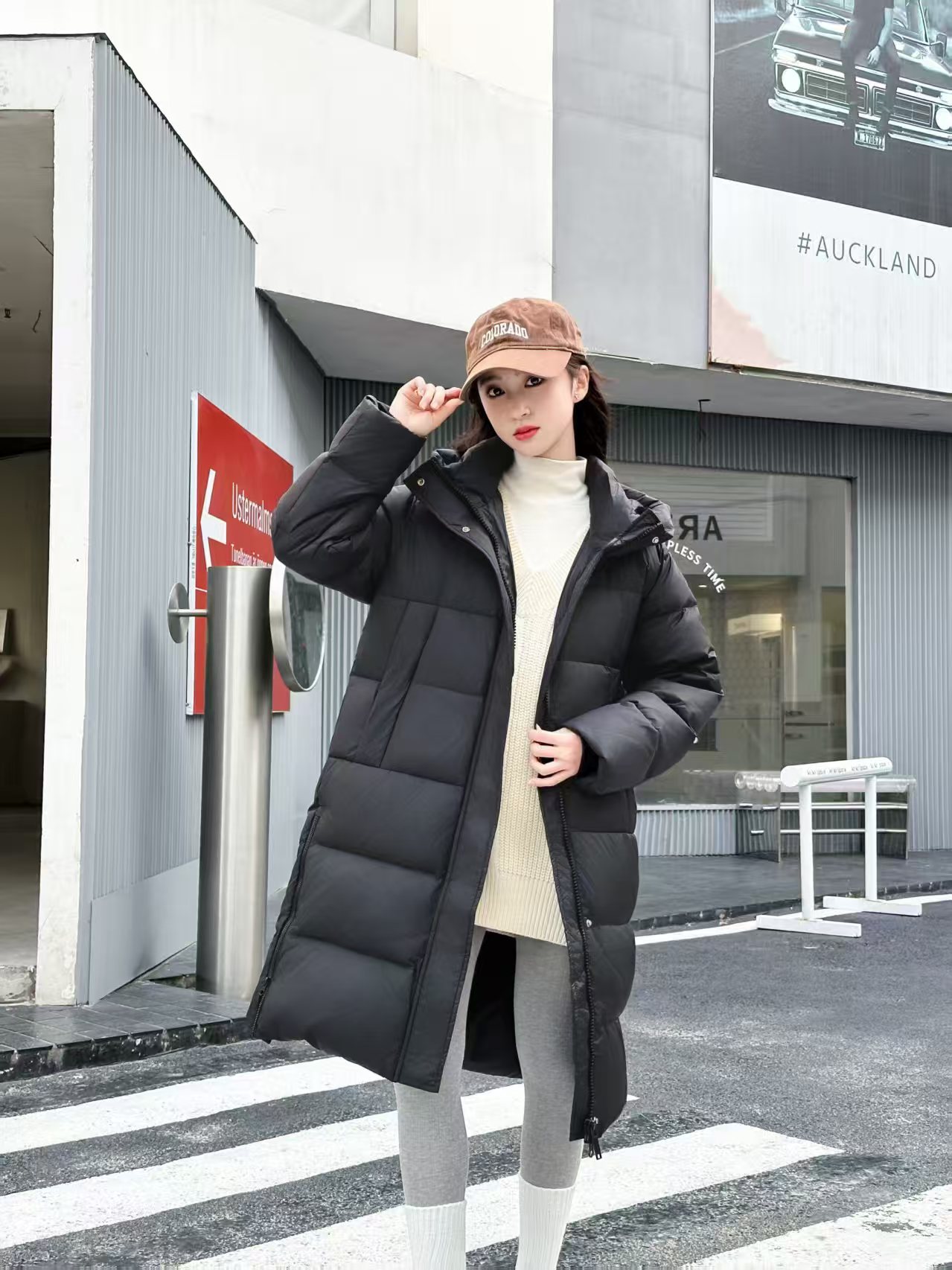 新款女童羽绒服加长加厚长款连帽韩版时尚轻奢亲子严寒暖冬装
