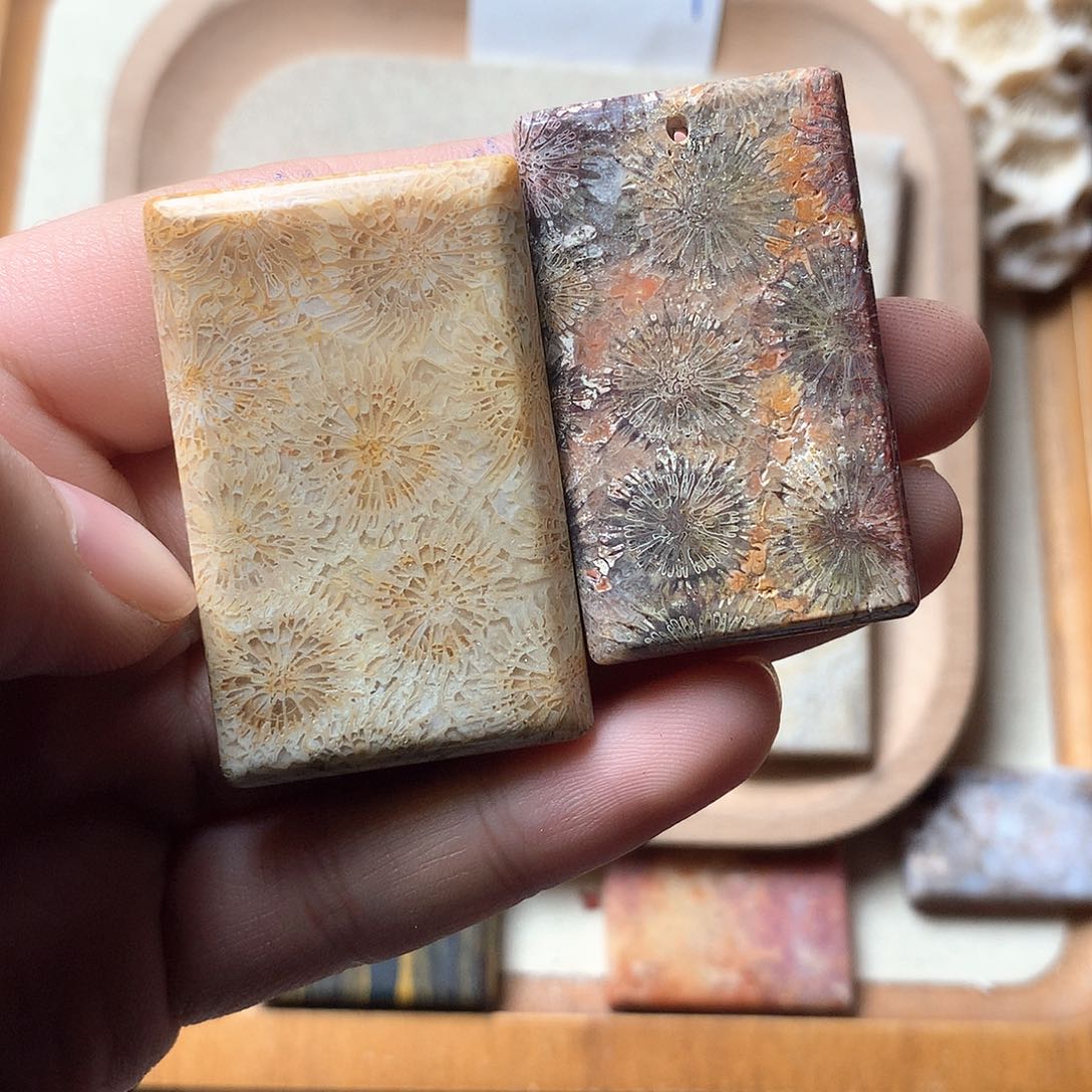 石英质玉颈饰未镶嵌郝*子