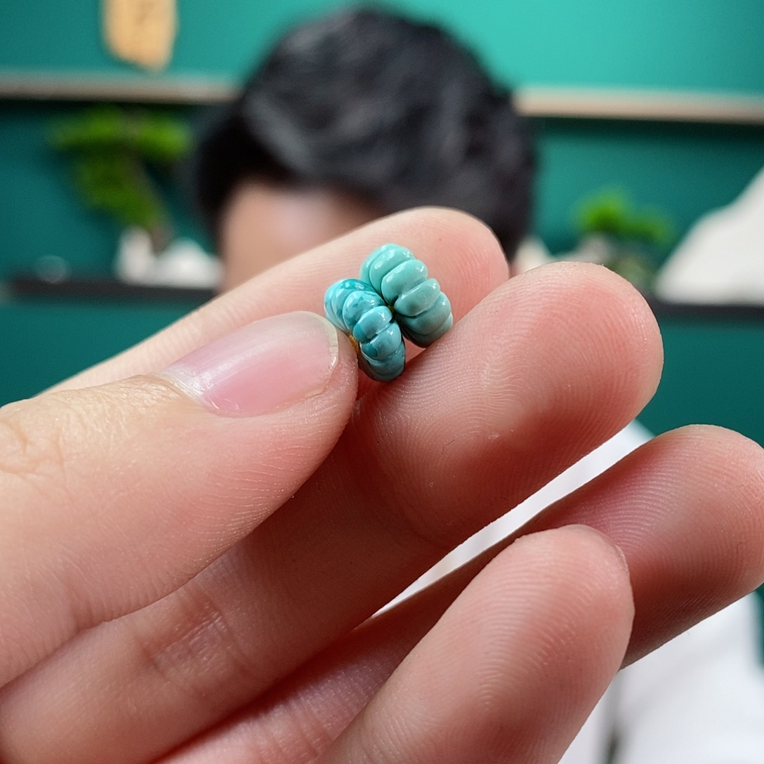 绿松石雕刻未镶嵌