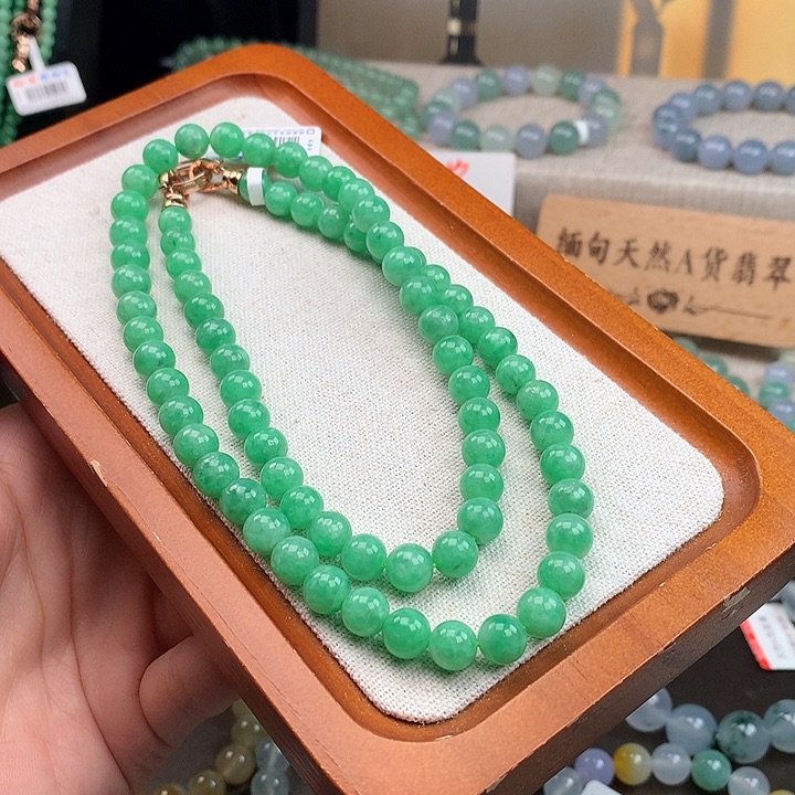 翡翠未镶嵌手链果阳绿长项链
