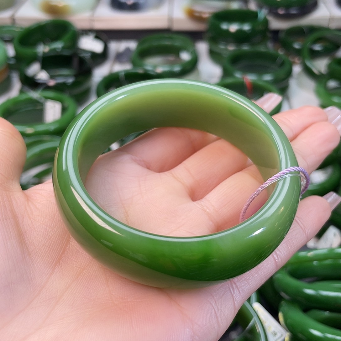 和田玉（碧玉）手镯未镶嵌