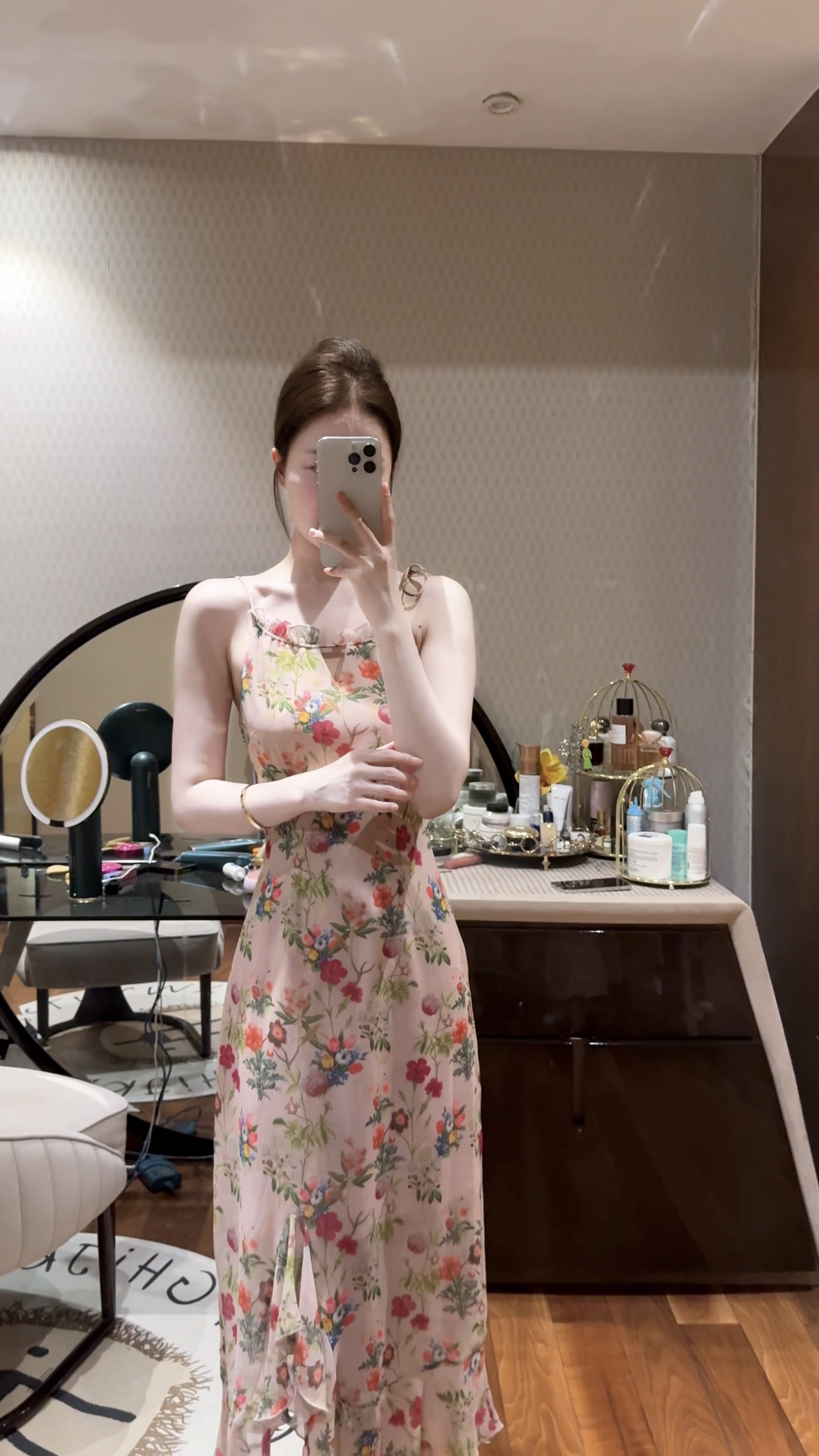 闪闪定制 明媚 莫奈的花园衫女温柔不规则度假吊带裙