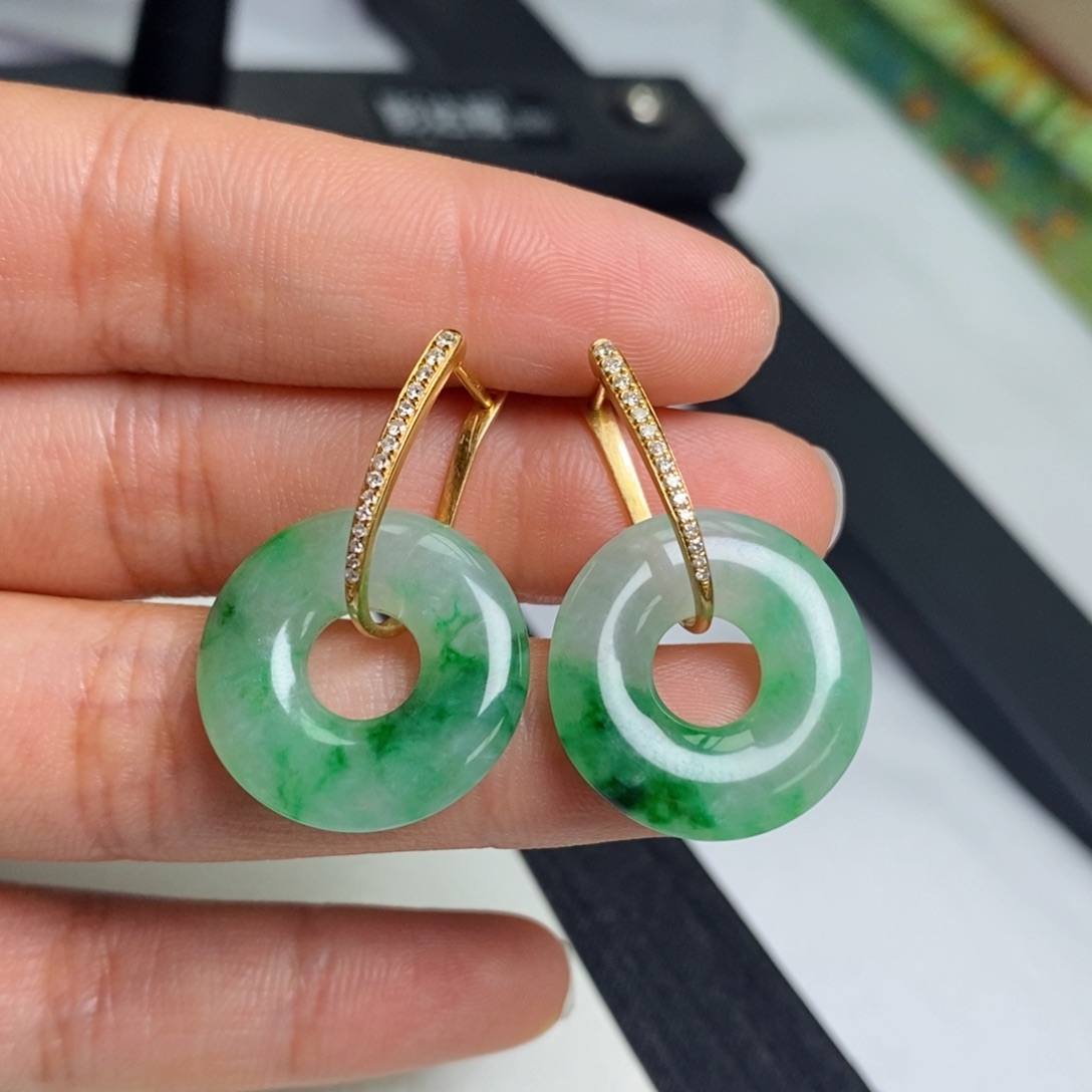 翡翠耳饰18K金镶嵌设计款甜甜圈耳包