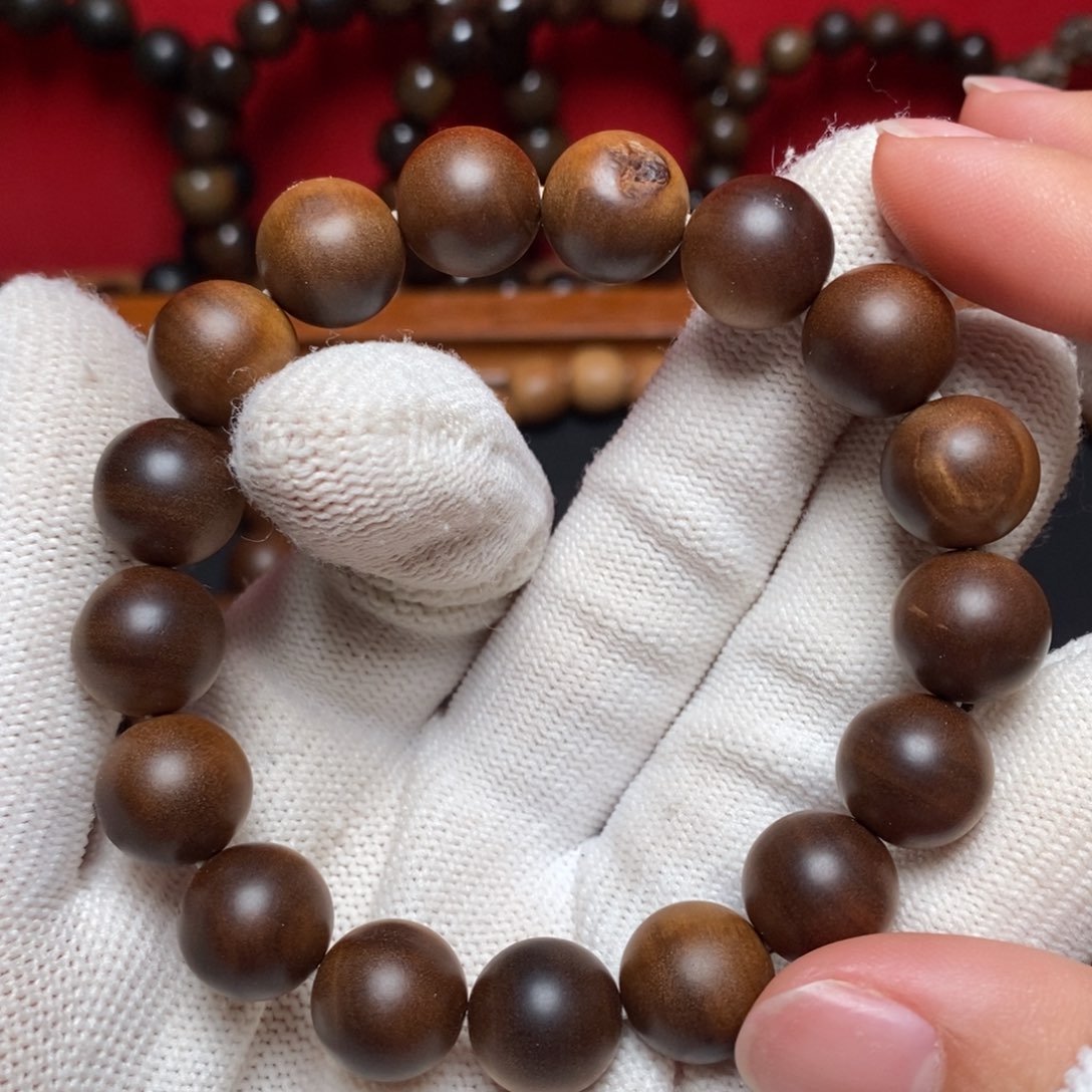 檀香木其他12横纹老山檀香 瑕疵处理