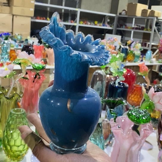 琉璃花瓶高22厘米口径5厘米