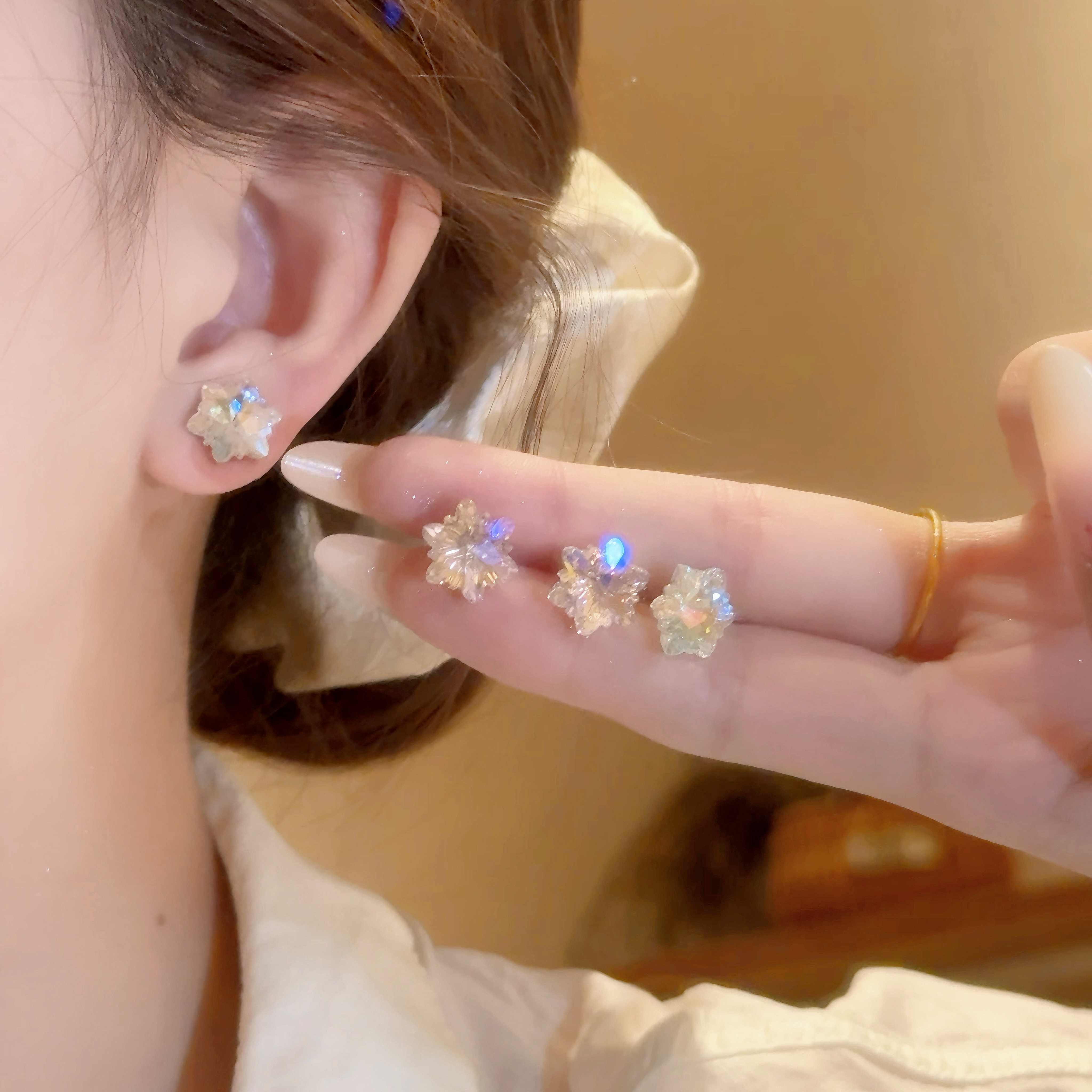  超闪五角星耳骨钉雪花平底耳蜗钉精致高级感耳饰女307