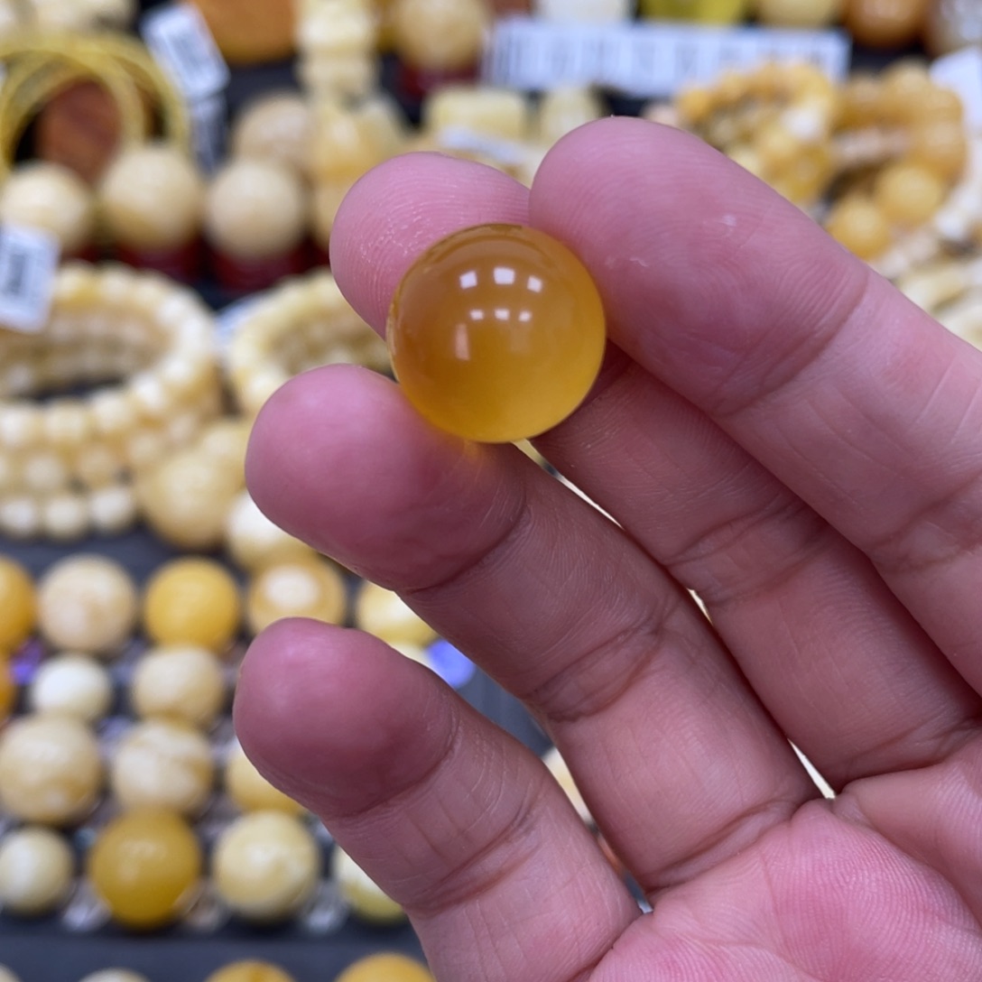 琥珀珠宝奇石未镶嵌15mm微瑕疵