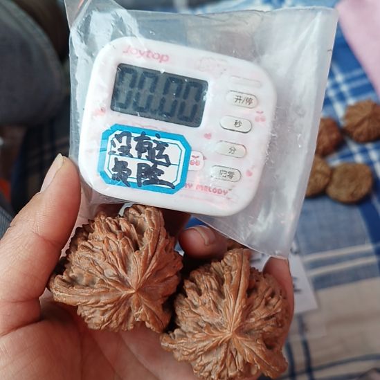 H***哥虎头奔46左右工艺品