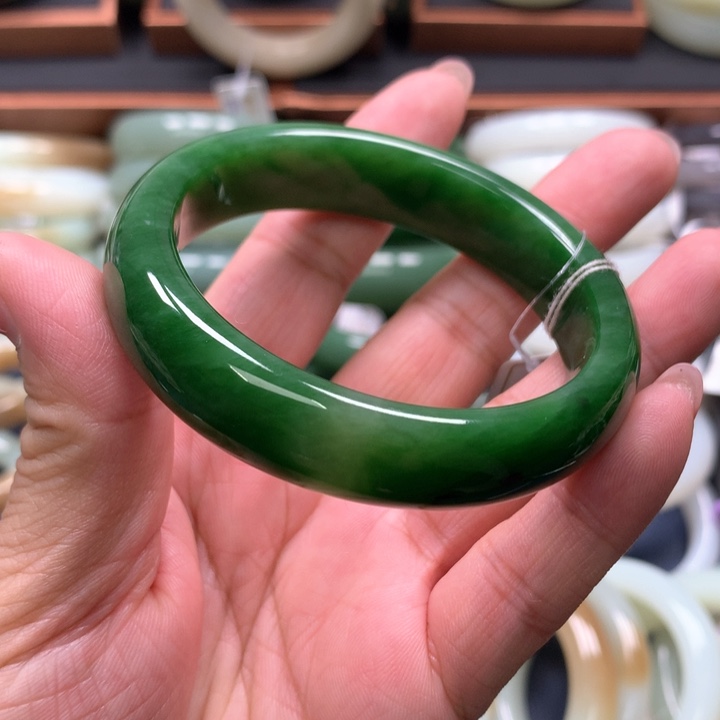 【闪购商品】未镶嵌手镯和田玉（碧玉）16
