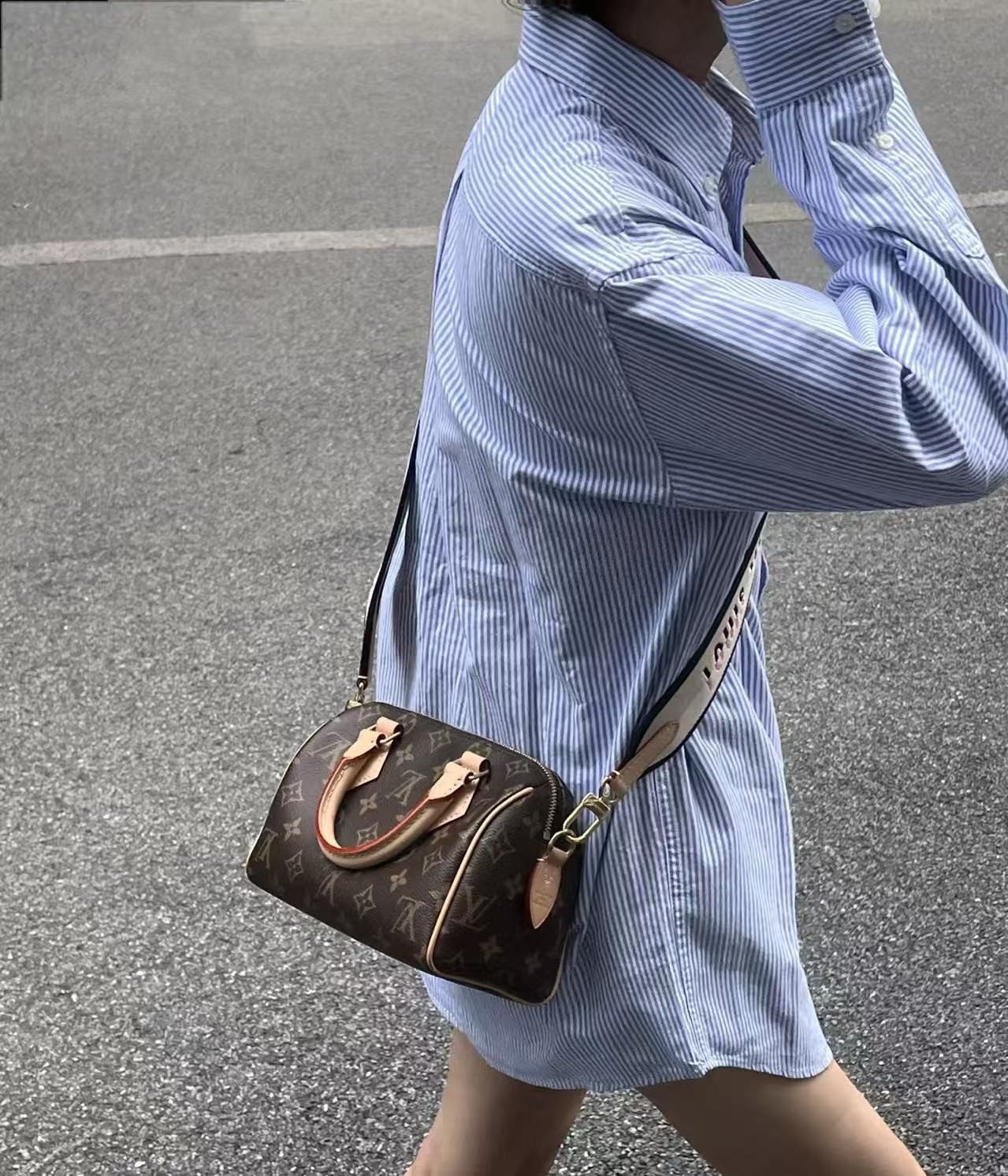 99新 LV  LouisVuitton/路易威登  /sp20/SPEEDY20波士顿包包自达