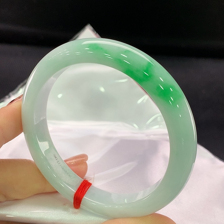 翡翠手镯未镶嵌正圈58