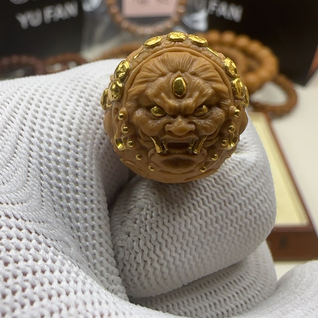 猴头核桃吊坠贺****呵铭王镶嵌24k