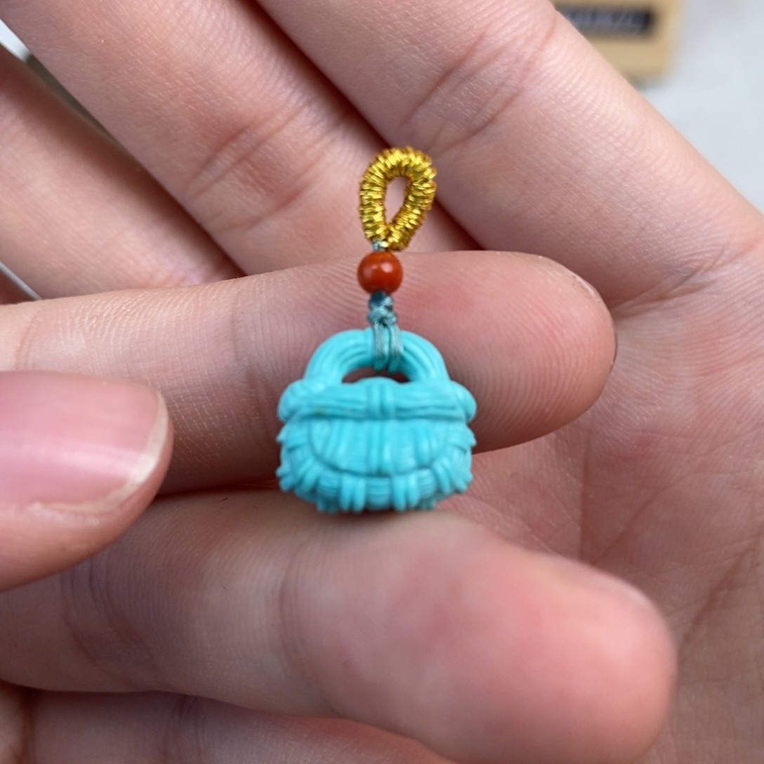 绿松石雕刻未镶嵌