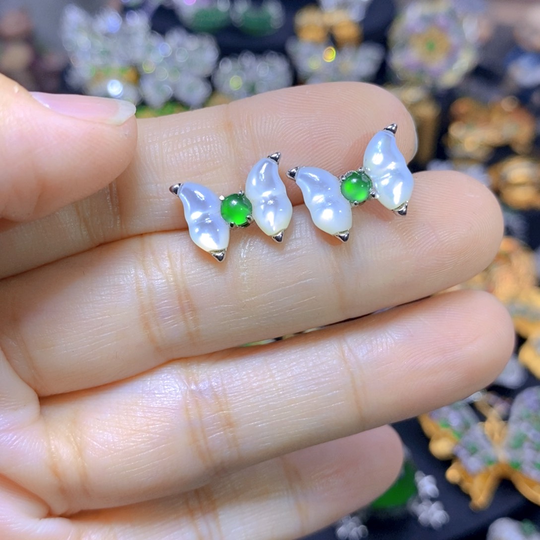 翡翠耳钉银S925镶嵌天然翡翠