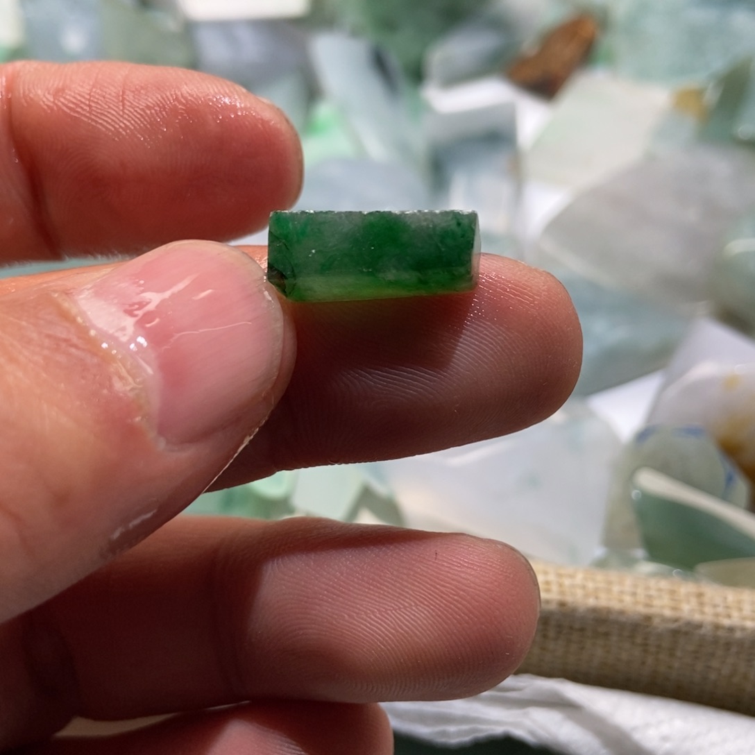 定制翡翠未镶嵌?**?无事柱