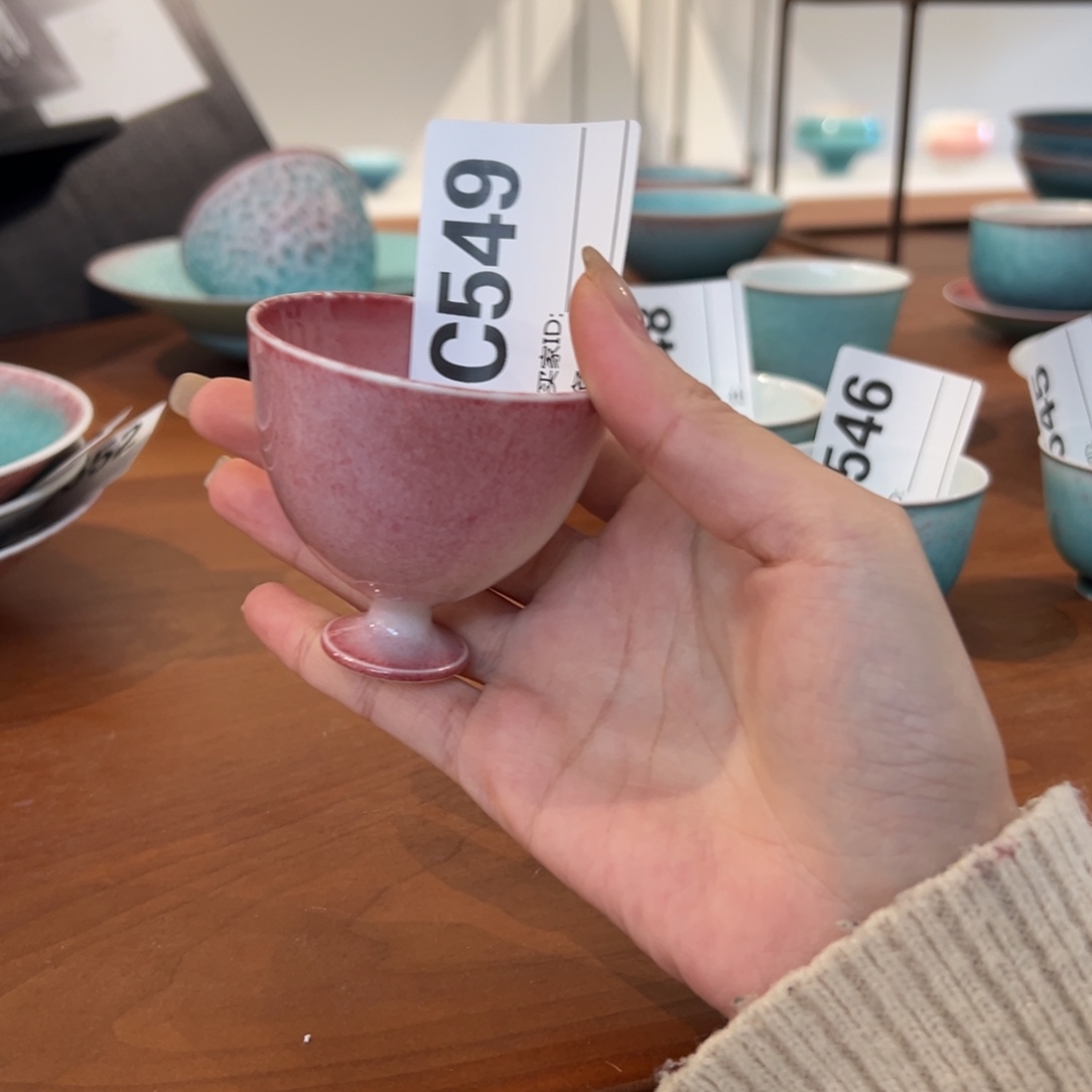 陶瓷。       陶瓷。      瑕疵