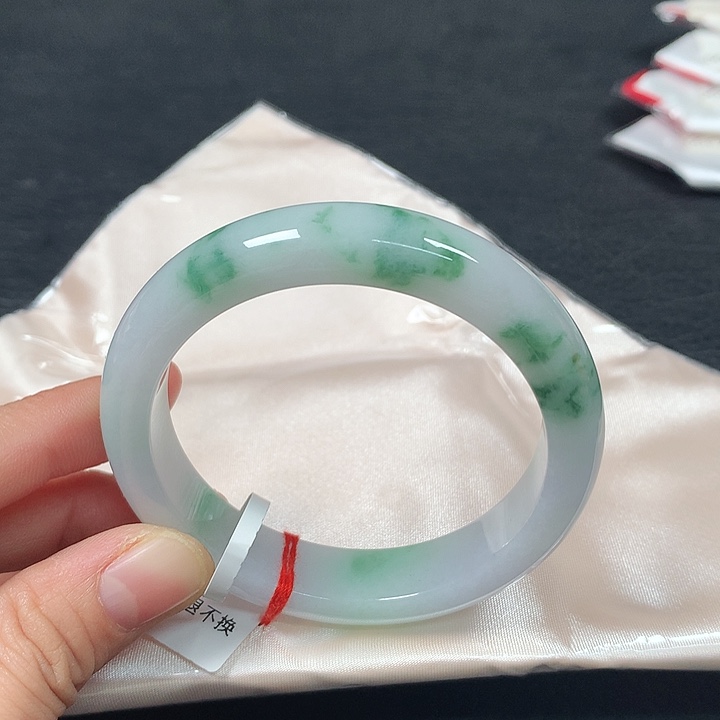 未镶嵌手镯翡翠55圈