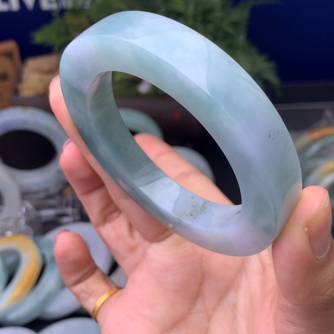 定制翡翠手镯未镶嵌