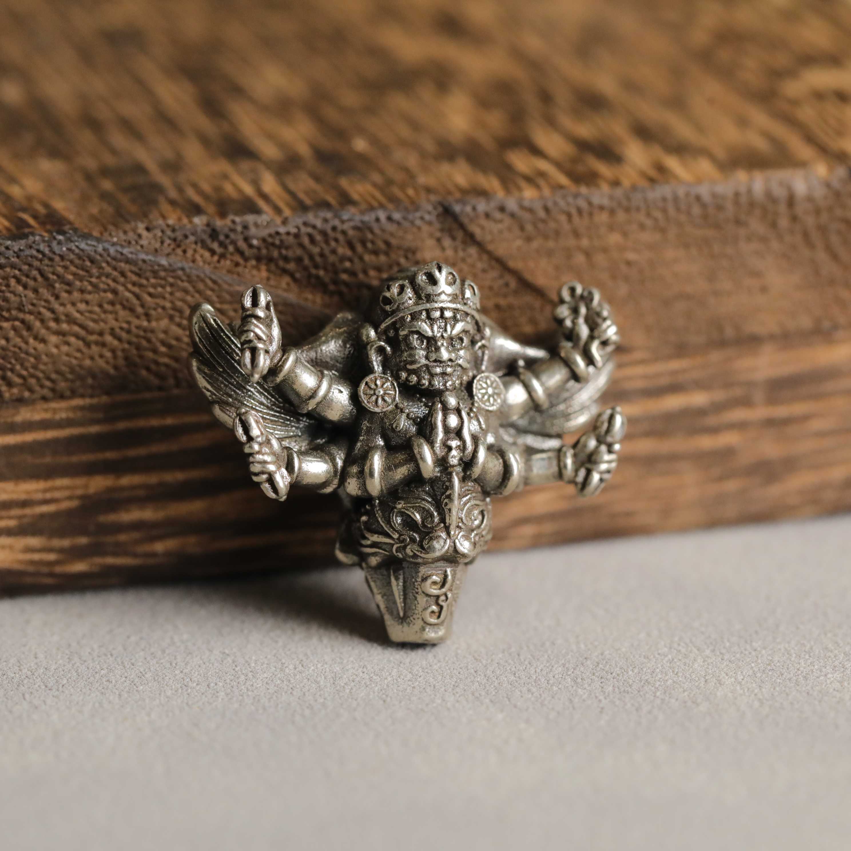 老白铜重铸六臂大黑天三通 多样性发货发其一 LUKK-08