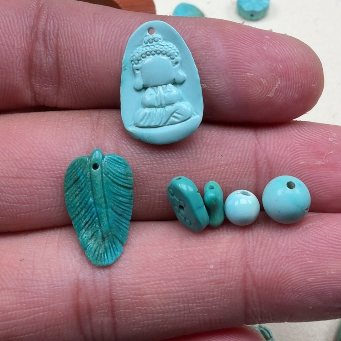 -***-绿松石未镶嵌珠宝半成品