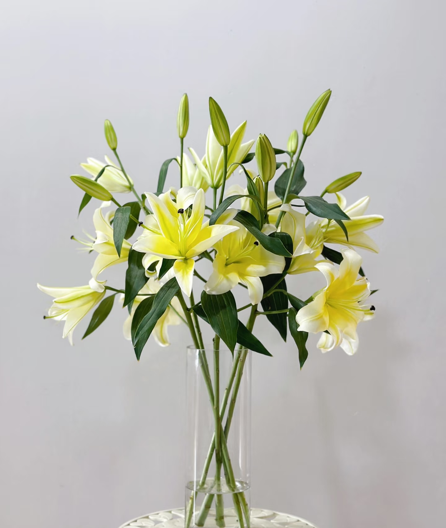 多头 AB级黄天霸百合 新鲜采摘花头大 家居鲜花 任选2单包邮