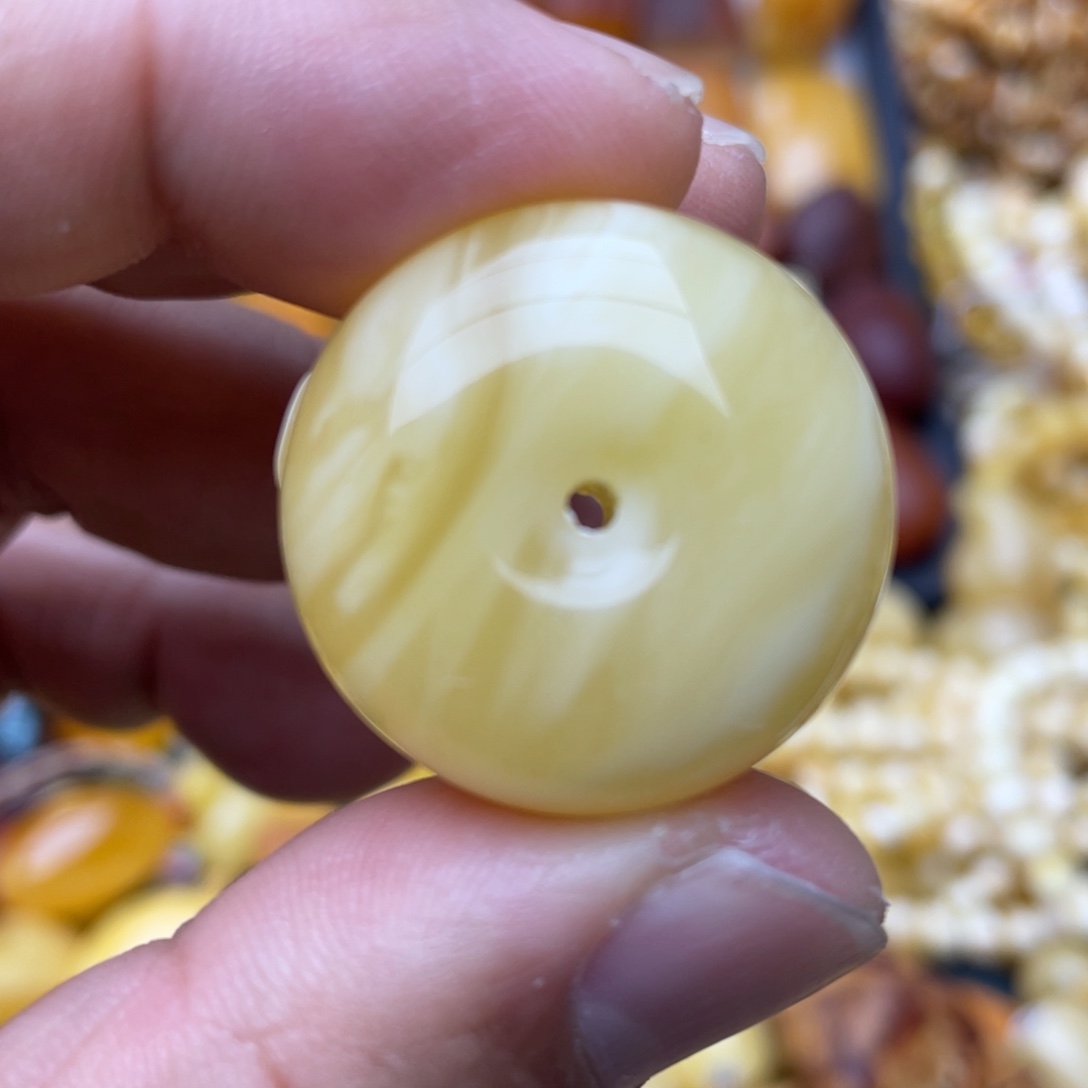 蜜蜡颈饰未镶嵌蜜蜡面包扣