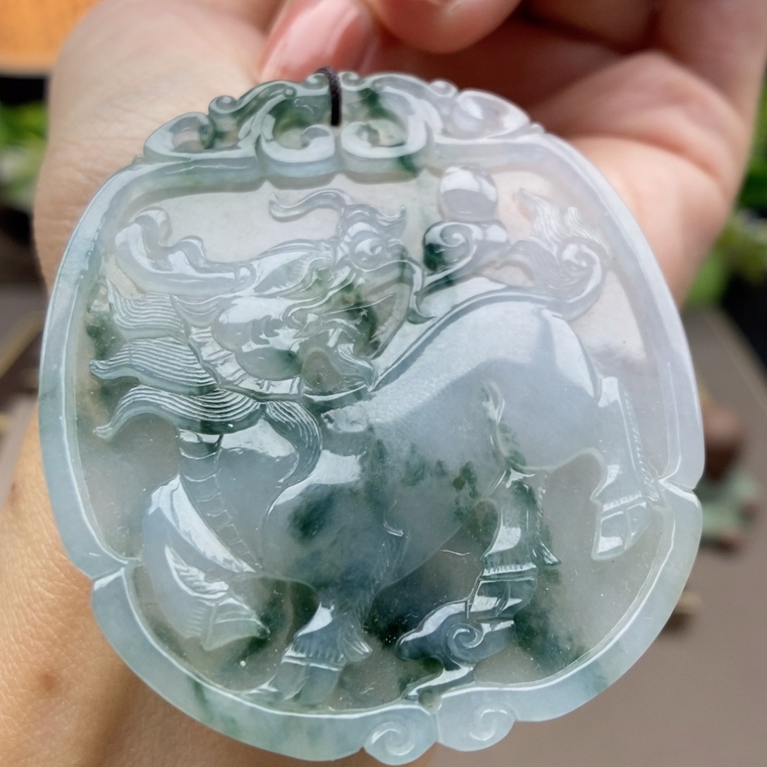 翡翠未镶嵌颈饰吊坠120