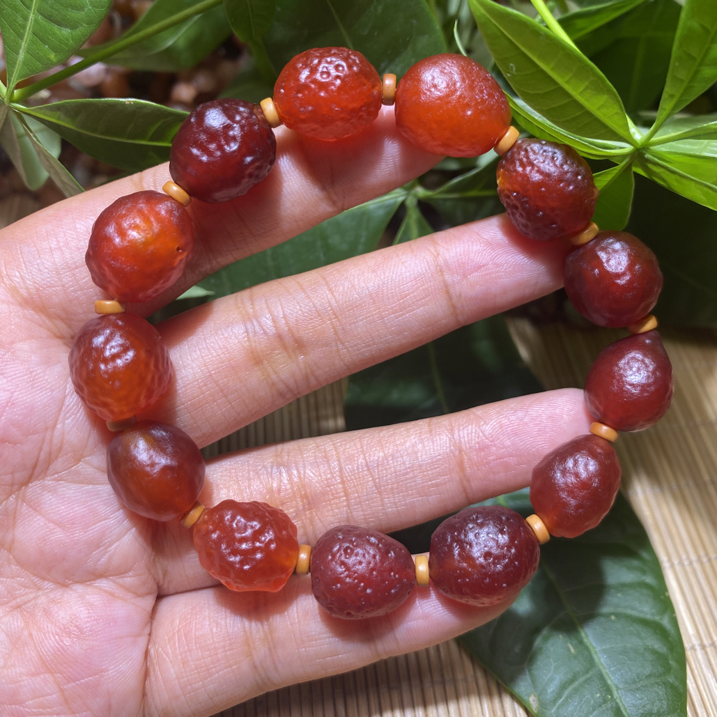 天然阿拉善戈壁石  樱桃红