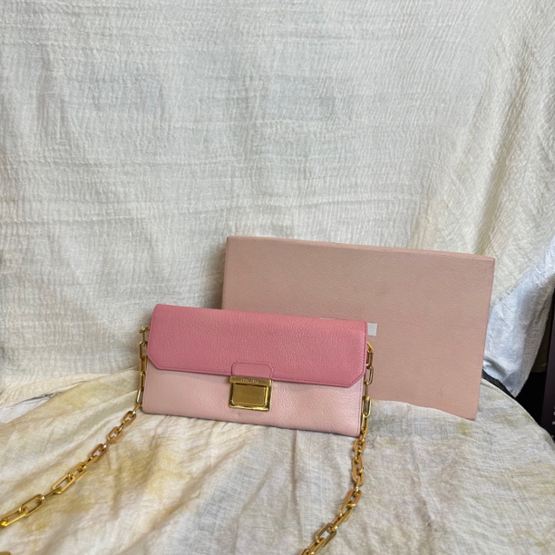 95新 MIU MIU/缪缪 粉金拼色链条单肩斜挎包