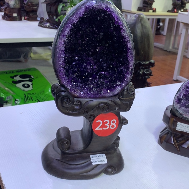 紫晶大型摆件（非配饰）未镶嵌铁**士晶