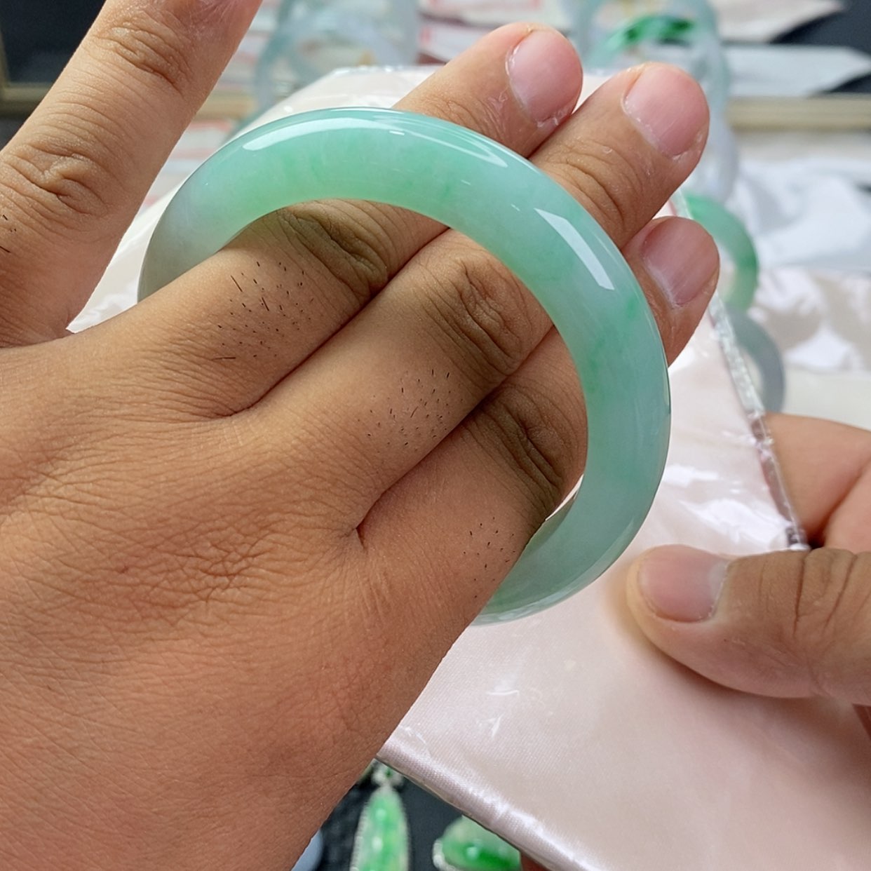 【闪购商品】翡翠手镯未镶嵌