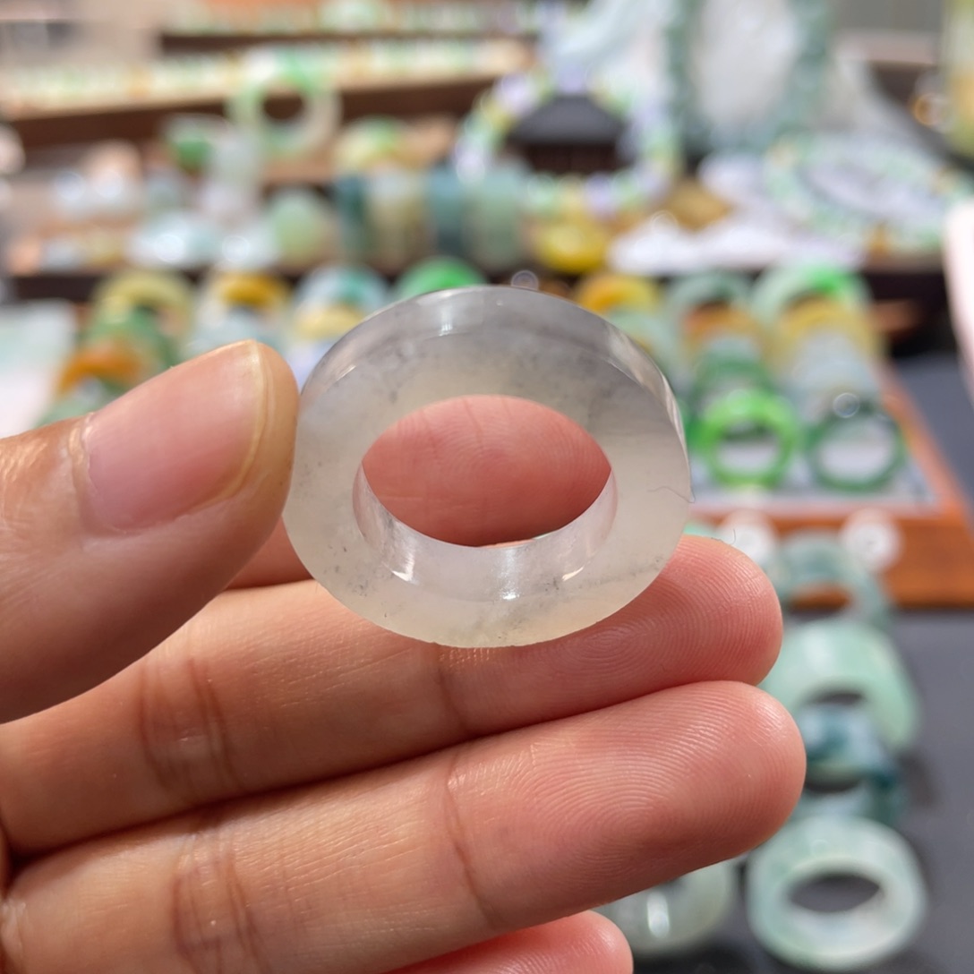 定制翡翠未镶嵌圈口12-17