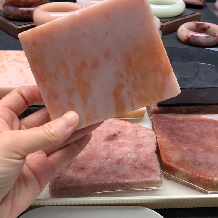 石英岩玉未镶嵌手镯