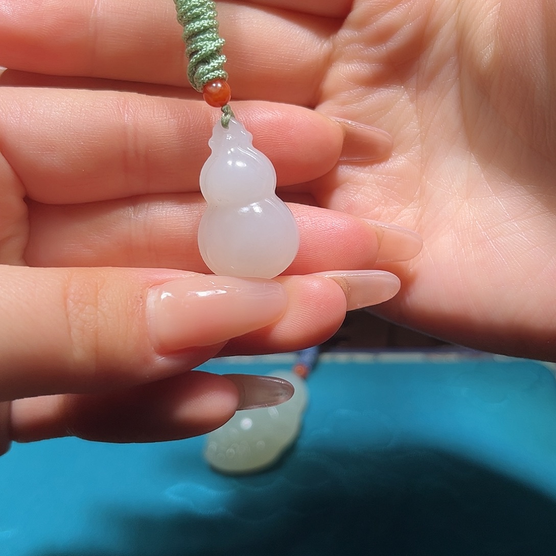 和田玉未镶嵌吊坠(不含链)