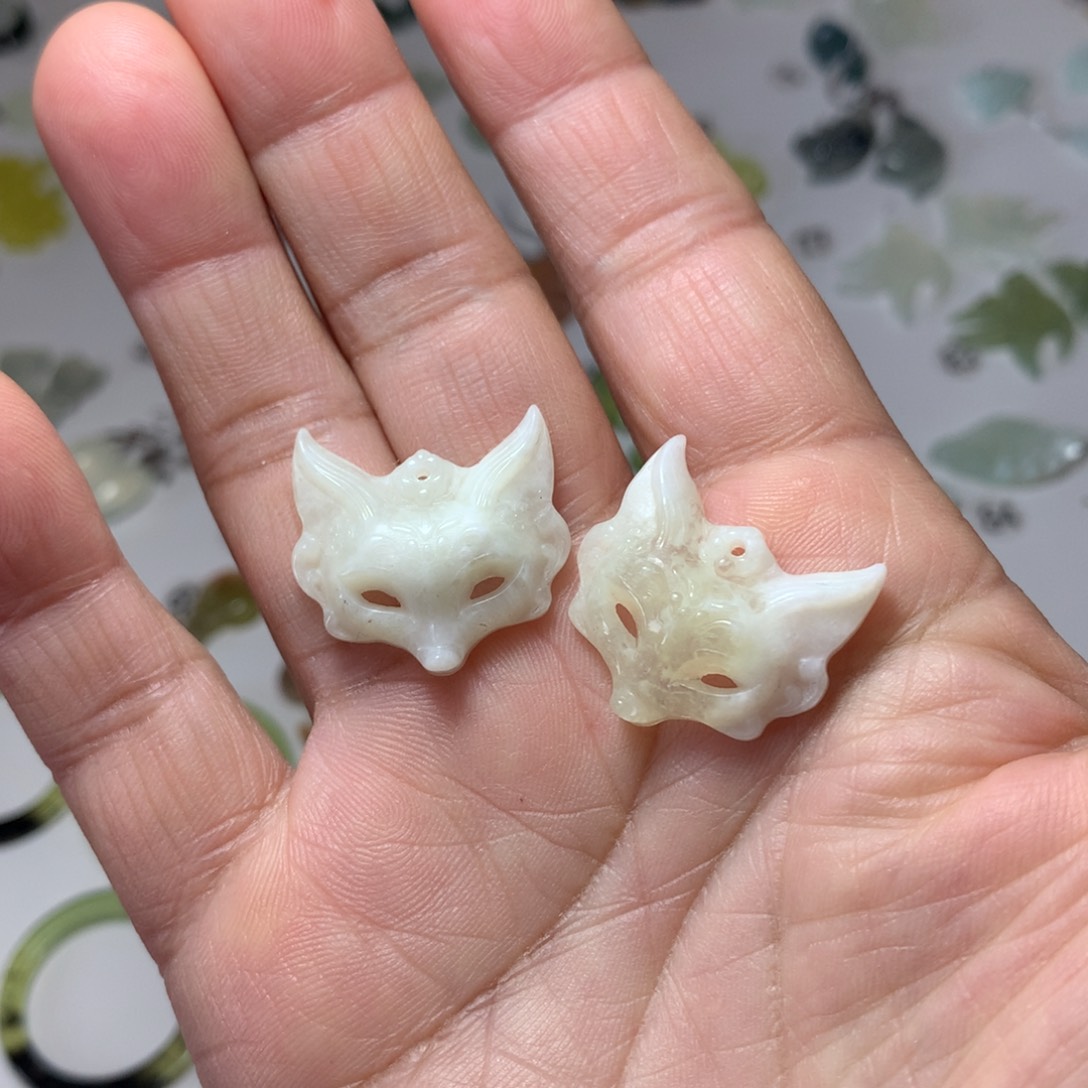 蛇纹石玉耳饰未镶嵌