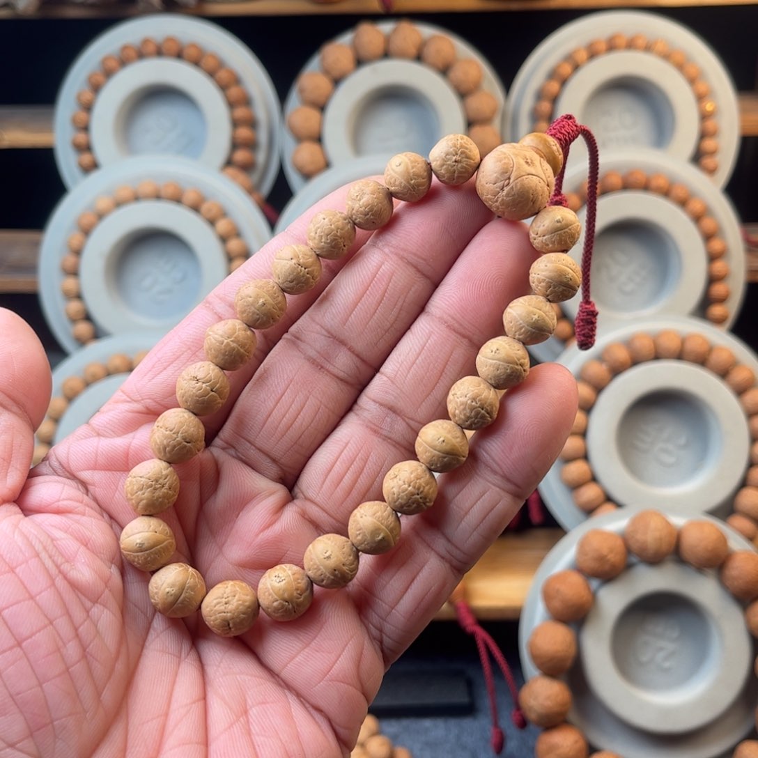 凤眼菩提吊坠10.4-10.7奶油皮同树籽