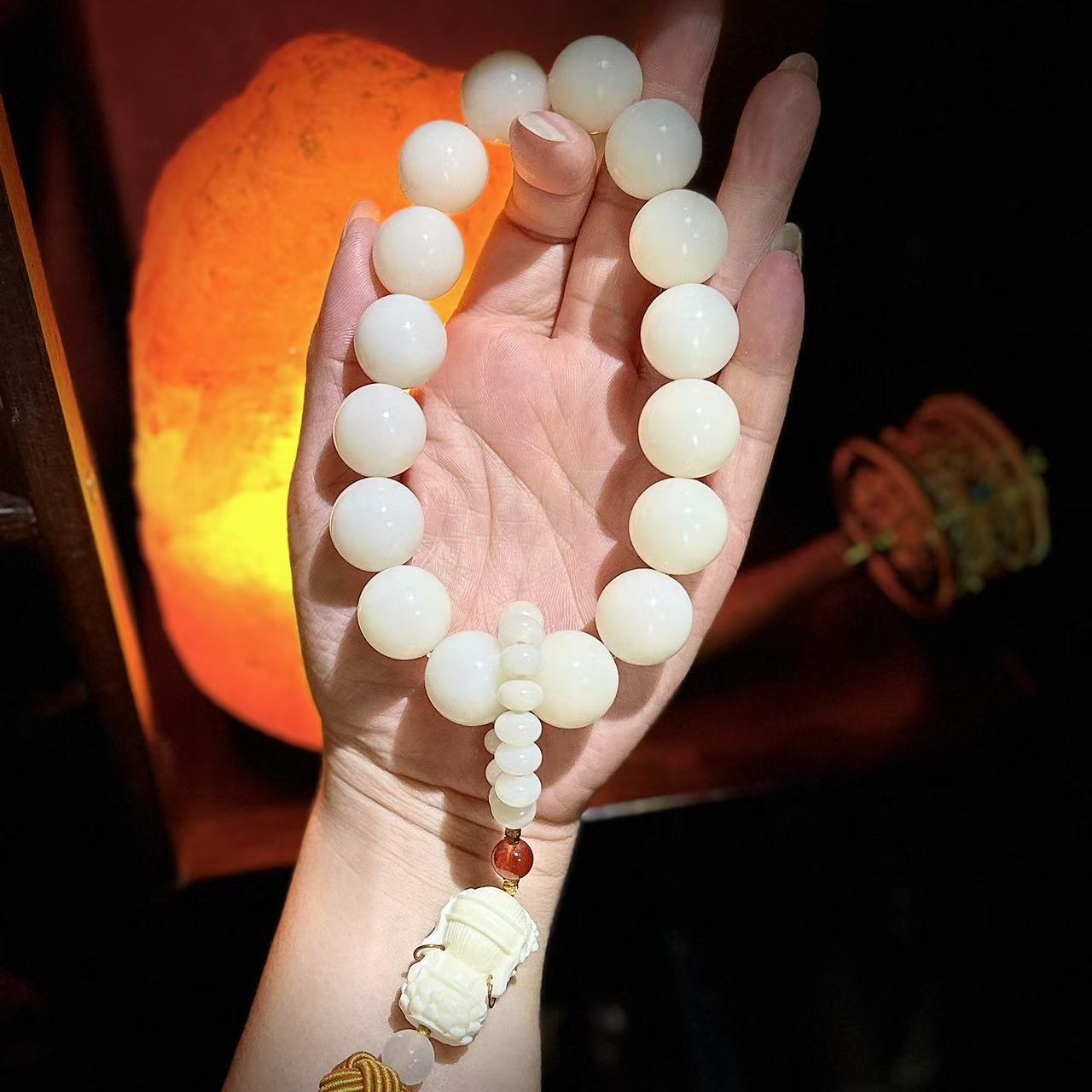 16颗菩提手串手持搭配象牙果雕刻度母吊坠2.0文玩好物