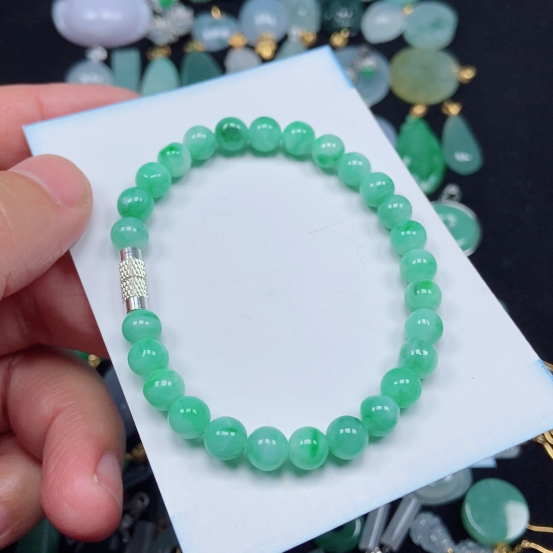 翡翠未镶嵌颈饰手串