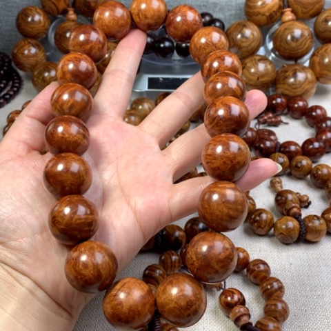 【闪购商品】黄花梨/降香黄檀l****6一一