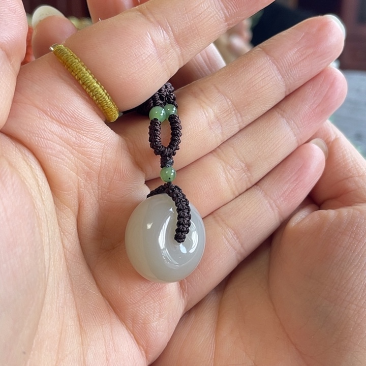 和田玉（糖玉）未镶嵌颈饰