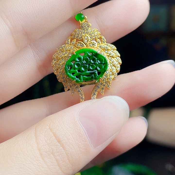 翡翠银S925镶嵌颈饰多样性