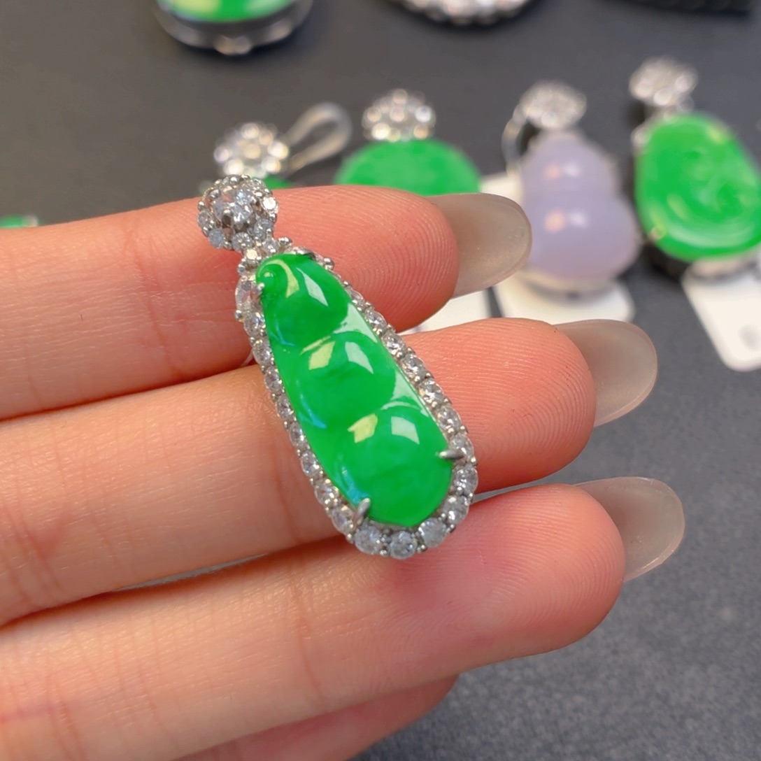 翡翠银S925镶嵌颈饰