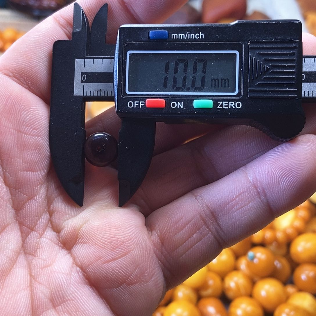 蜜蜡项圈未镶嵌血珀鱼眼扣