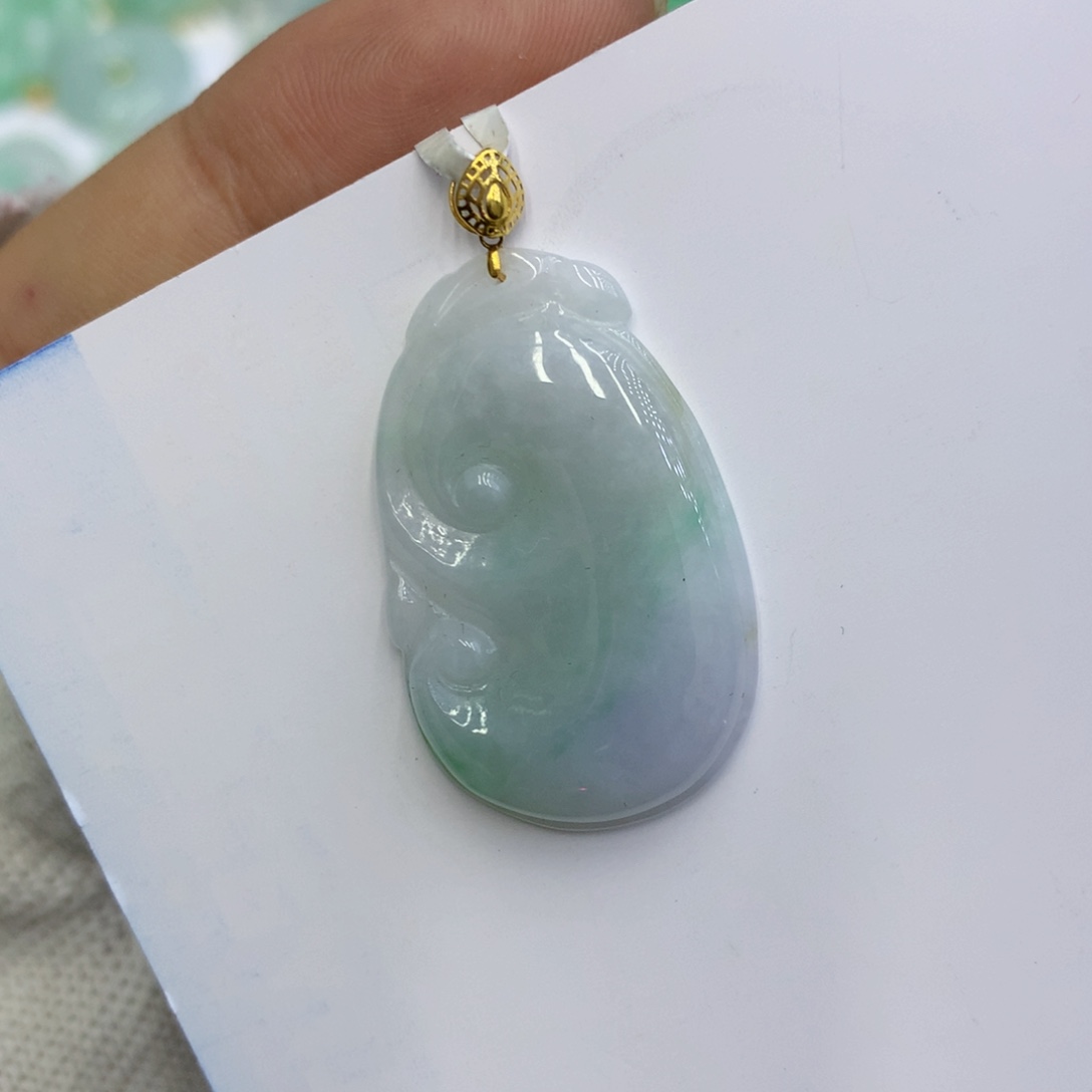 翡翠颈饰未镶嵌翡翠